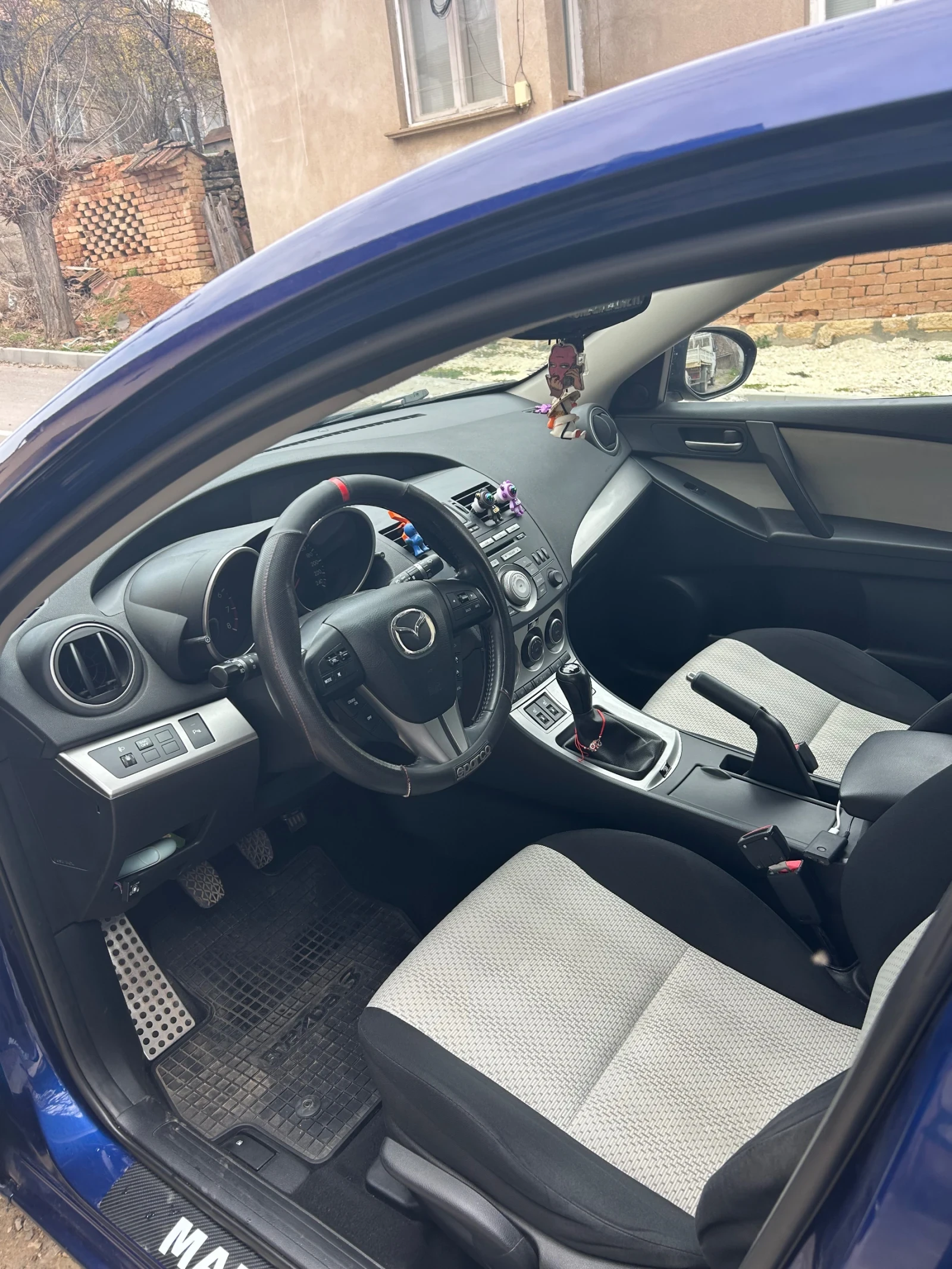 Mazda 3, снимка 4 - Автомобили и джипове - 53922912