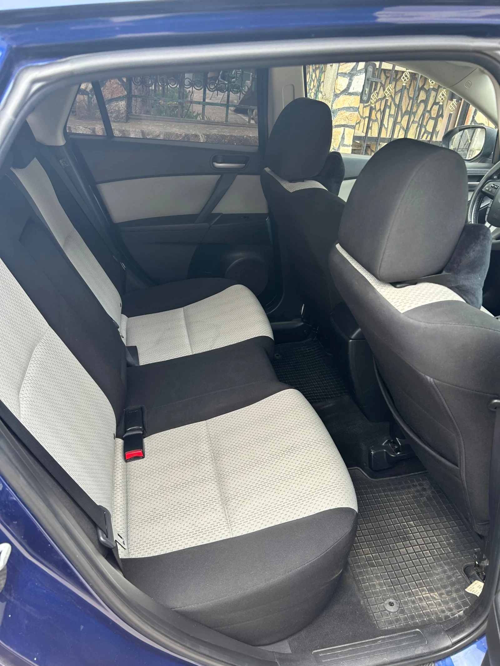 Mazda 3, снимка 8 - Автомобили и джипове - 53922912