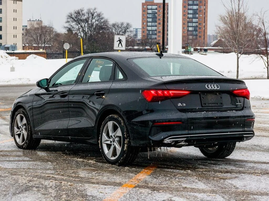 Audi A3 40 TFSI* Komfort* АвтоКредит* (ЦЕНА ДО БГ), снимка 4 - Автомобили и джипове - 54001791