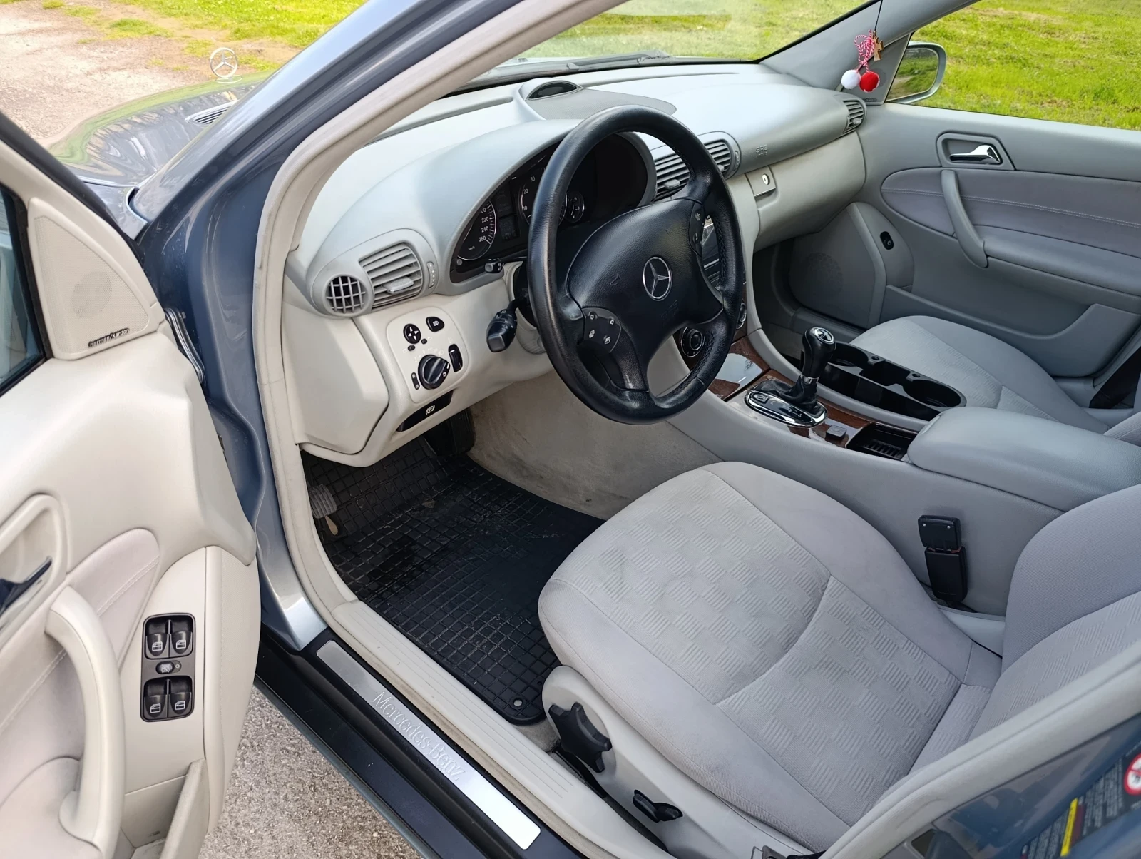 Mercedes-Benz C 280 C280i 3.0 4matic, снимка 8 - Автомобили и джипове - 54027675