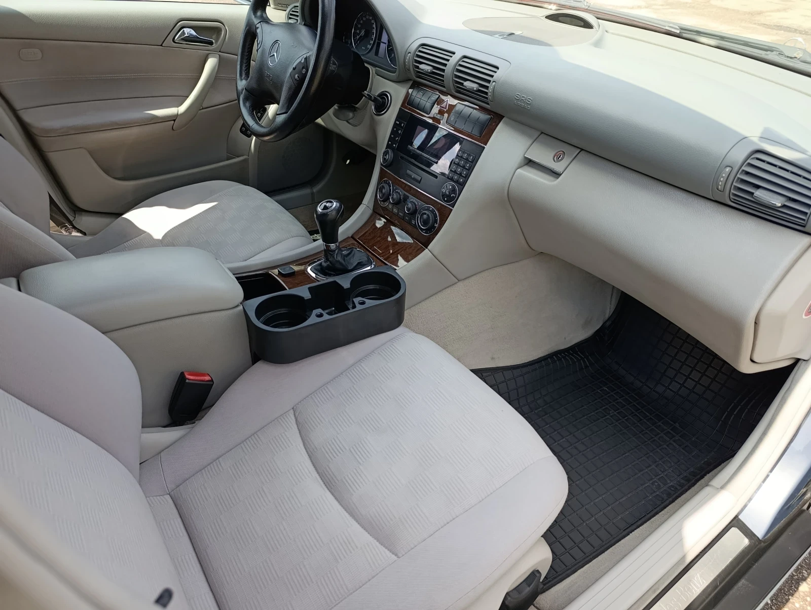 Mercedes-Benz C 280 C280i 3.0 4matic, снимка 9 - Автомобили и джипове - 54027675