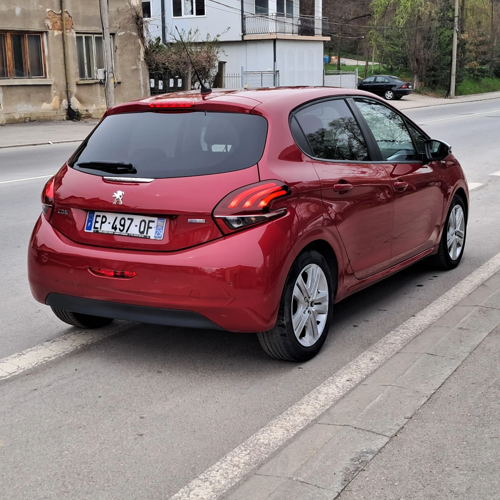 Peugeot 208 1.2 бензин, сменен ангренаж, снимка 7 - Автомобили и джипове - 54204672