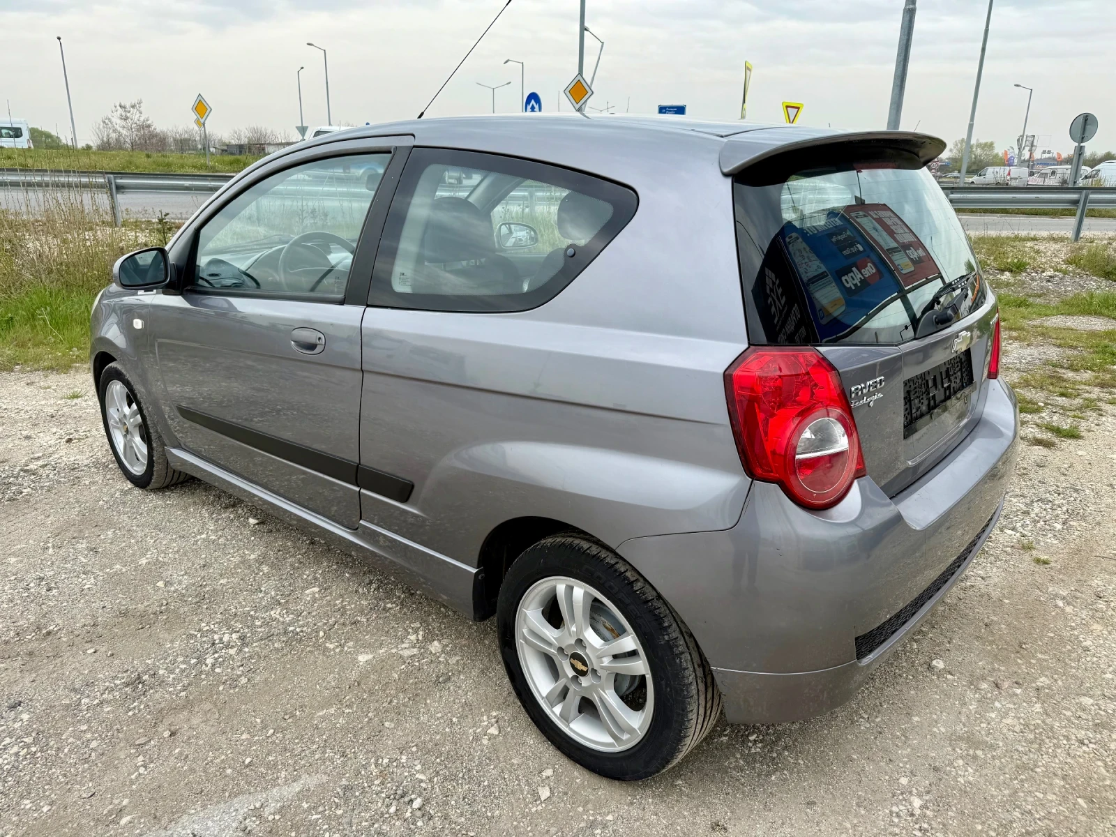 Chevrolet Aveo 1.2 бензин/ Газ, снимка 5 - Автомобили и джипове - 54217969
