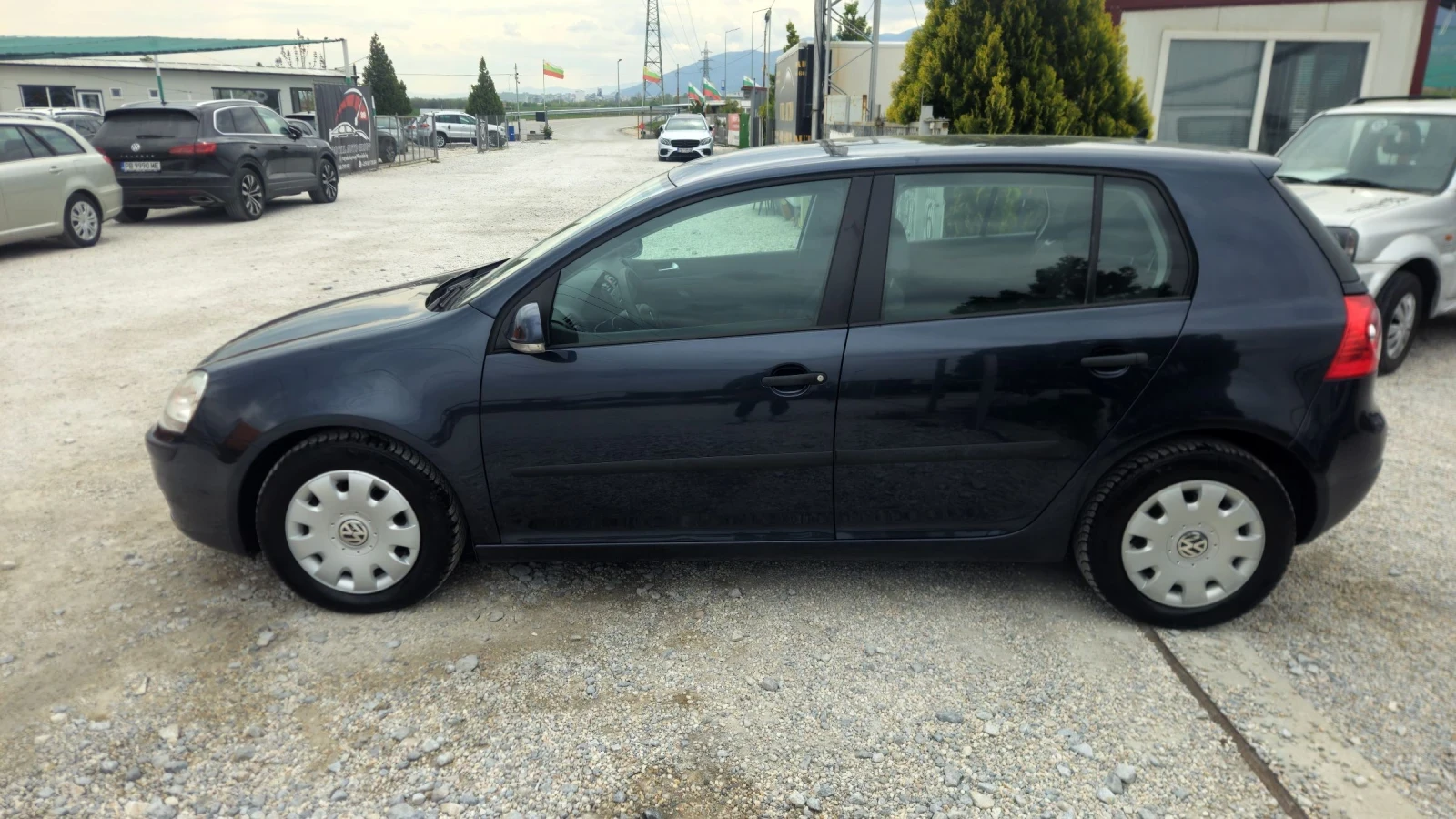 VW Golf Перфектен, снимка 8 - Автомобили и джипове - 54266035