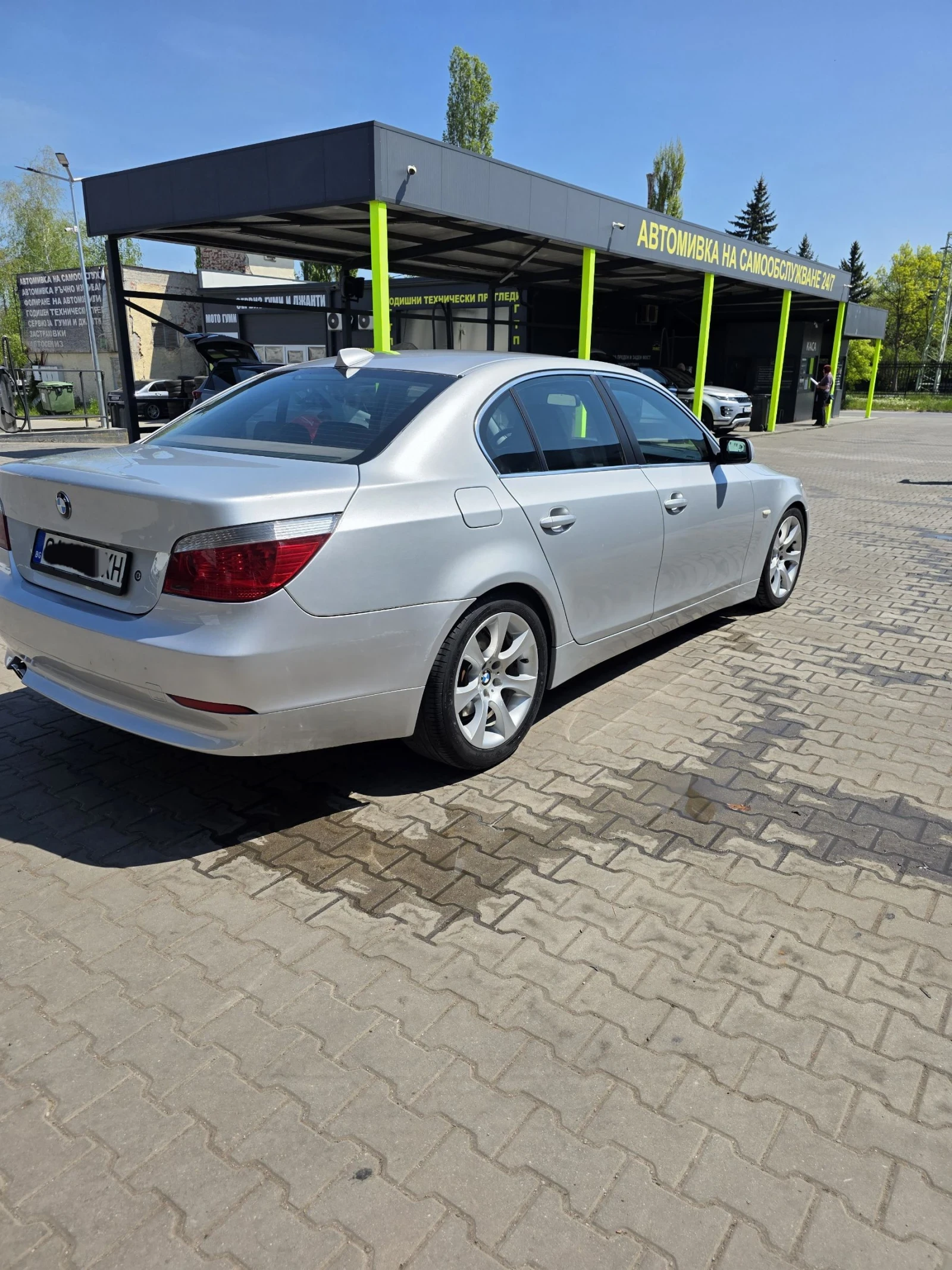BMW 525  !Автоматик !седан M57, снимка 5 - Автомобили и джипове - 54343021