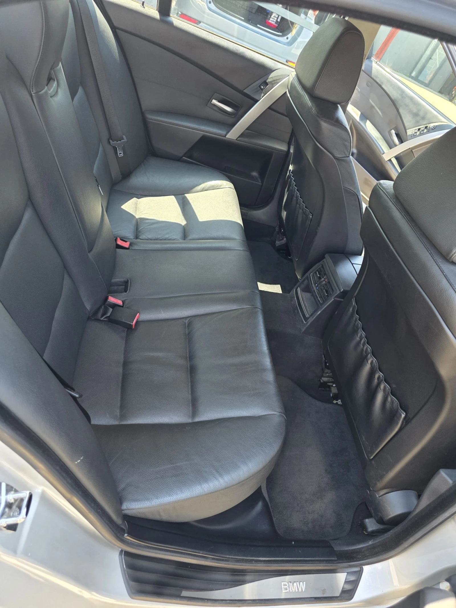 BMW 525  !Автоматик !седан M57, снимка 13 - Автомобили и джипове - 54343021