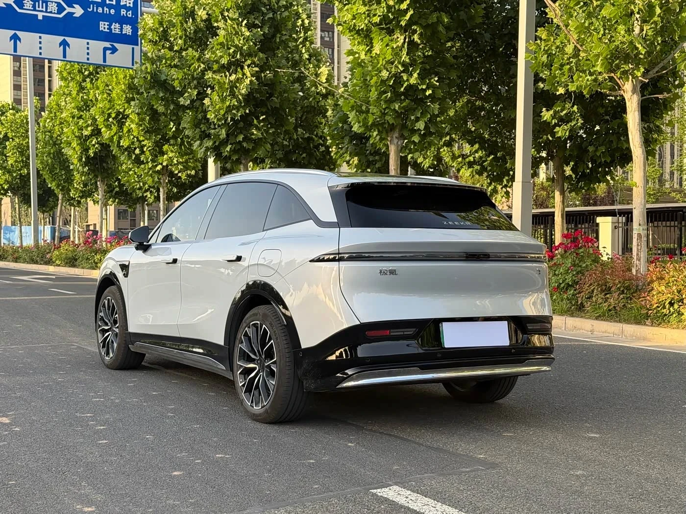 Zeekr 7X Intelligent Drive Edition 780 km autogeorge.com, снимка 7 - Автомобили и джипове - 54566315
