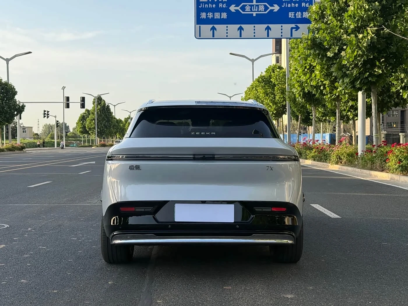 Zeekr 7X Intelligent Drive Edition 780 km autogeorge.com, снимка 5 - Автомобили и джипове - 54566315
