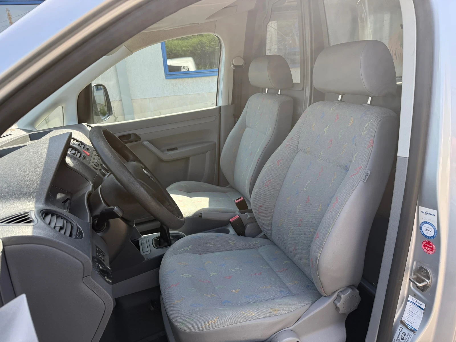 VW Caddy 2.00 метан, снимка 8 - Автомобили и джипове - 54697315
