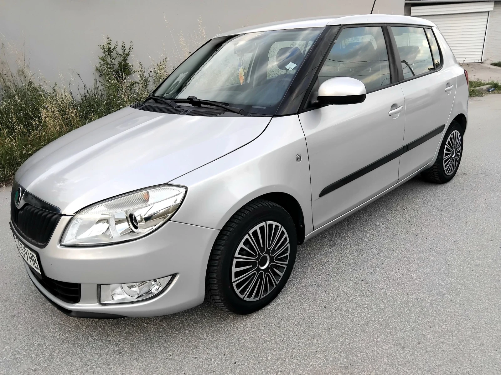 Skoda Fabia 1.2i.65k.ВЕРИГА+ КЛИМА + ГАЗОВ ИНЖЕКЦИОН , снимка 7 - Автомобили и джипове - 54806962