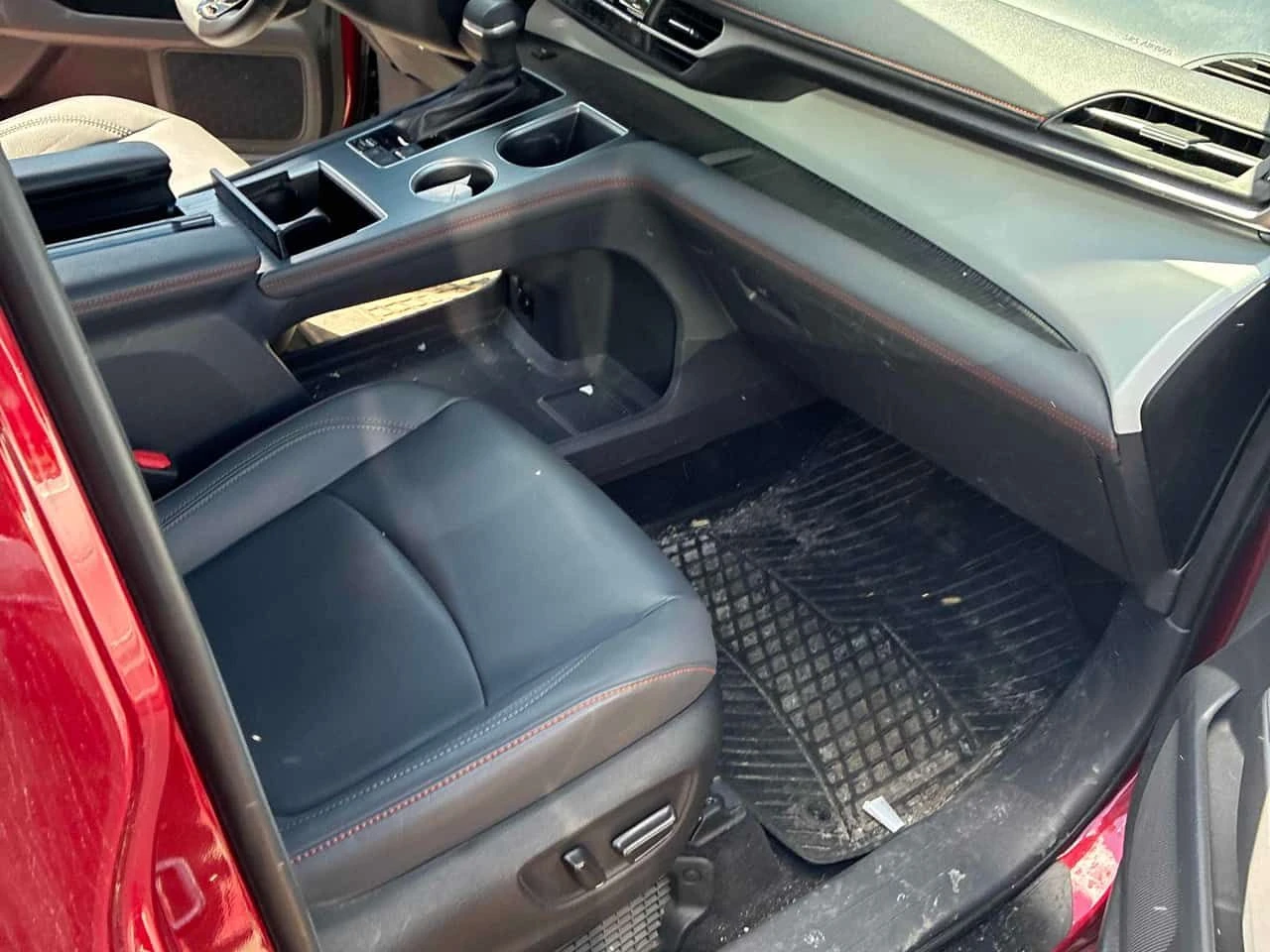 Toyota Sienna * AWD * CARFAX * ОТ ПРЕДСТАВИТЕЛСТВО, снимка 12 - Автомобили и джипове - 54938975
