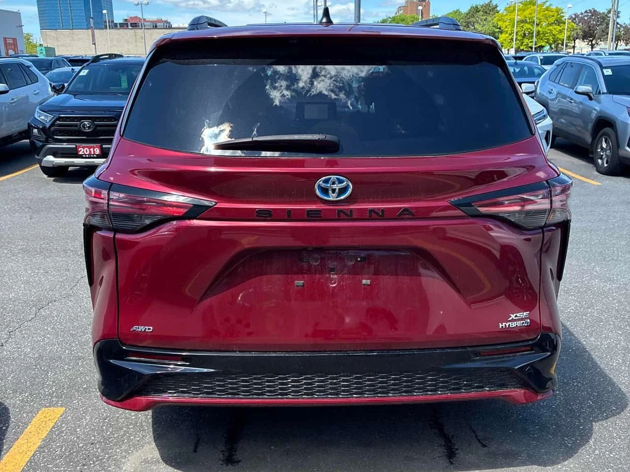 Toyota Sienna * AWD * CARFAX * ОТ ПРЕДСТАВИТЕЛСТВО, снимка 4 - Автомобили и джипове - 54938975