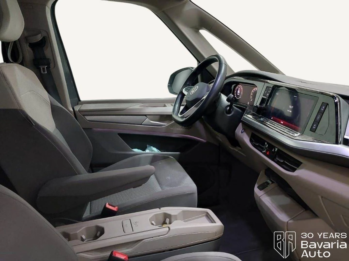 VW Multivan Edition long DSG Easy Open Basic, снимка 6 - Автомобили и джипове - 55401367