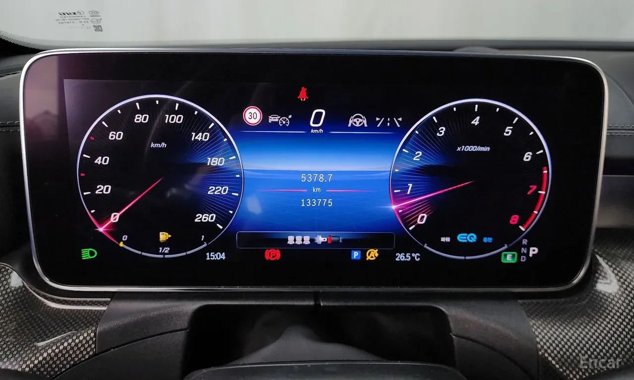 Mercedes-Benz C 300 AMG | DISTRONIC | 360 | HUD | ОБДУХ | ПАНОРАМА, снимка 12 - Автомобили и джипове - 55530911