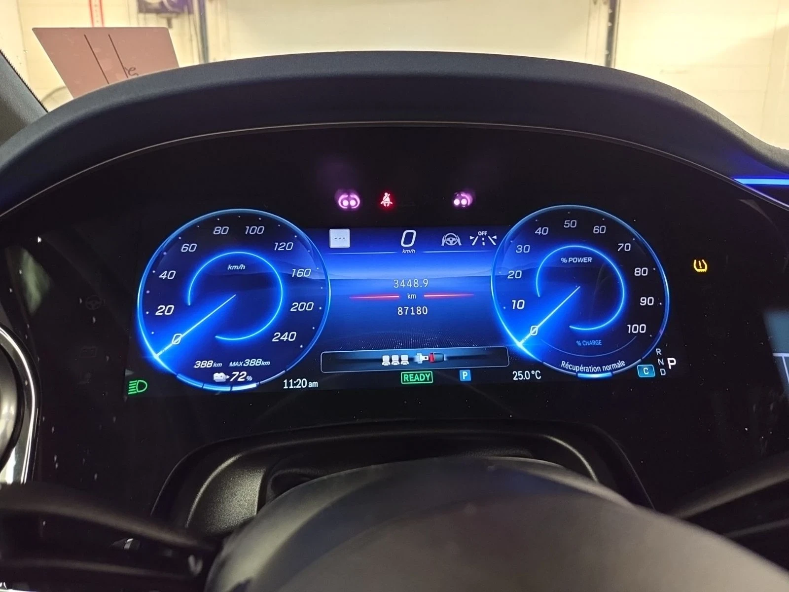 Mercedes-Benz EQS 580* Amg-pack* 4MATIC* Pano* Hyperscreen* Burm* 36, снимка 10 - Автомобили и джипове - 55586185