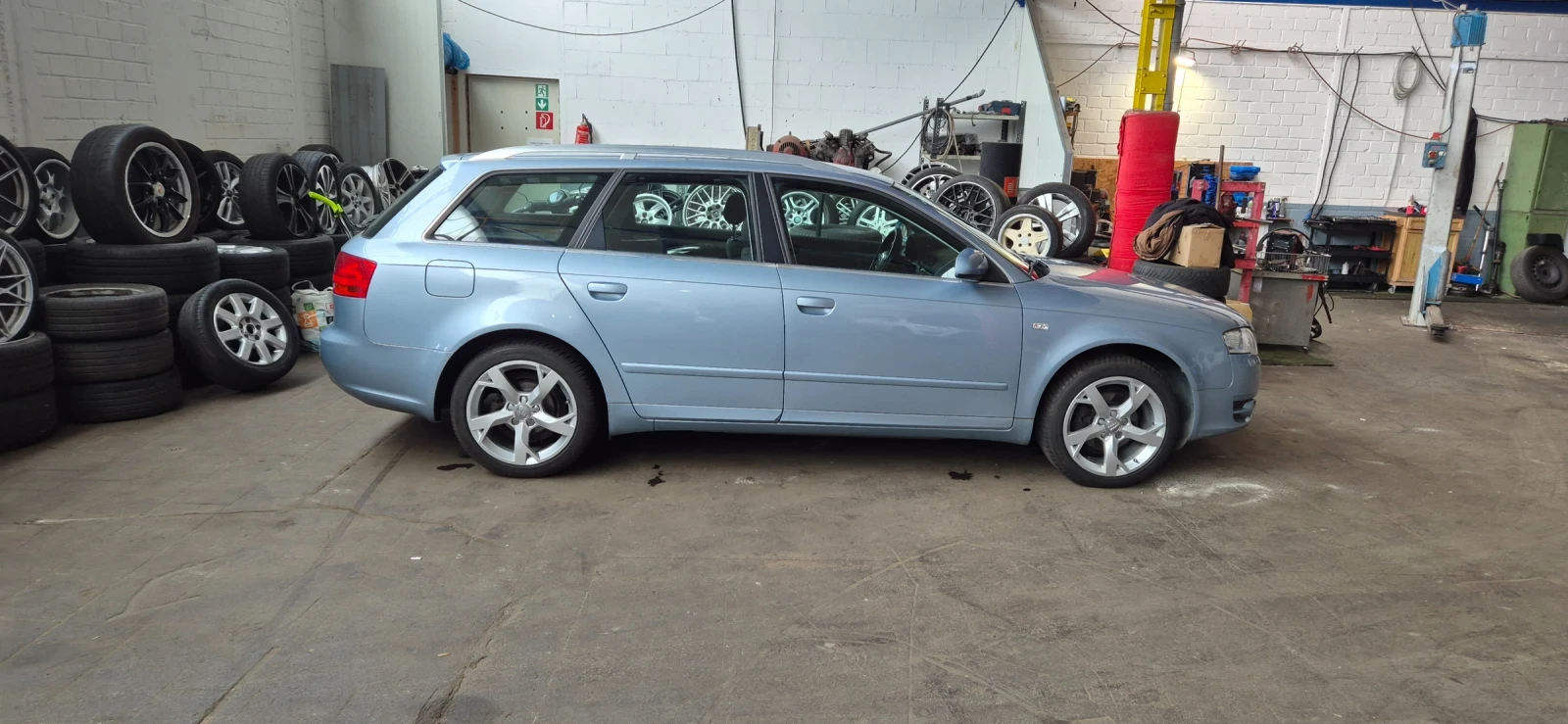 Audi A4, снимка 7 - Автомобили и джипове - 55596154