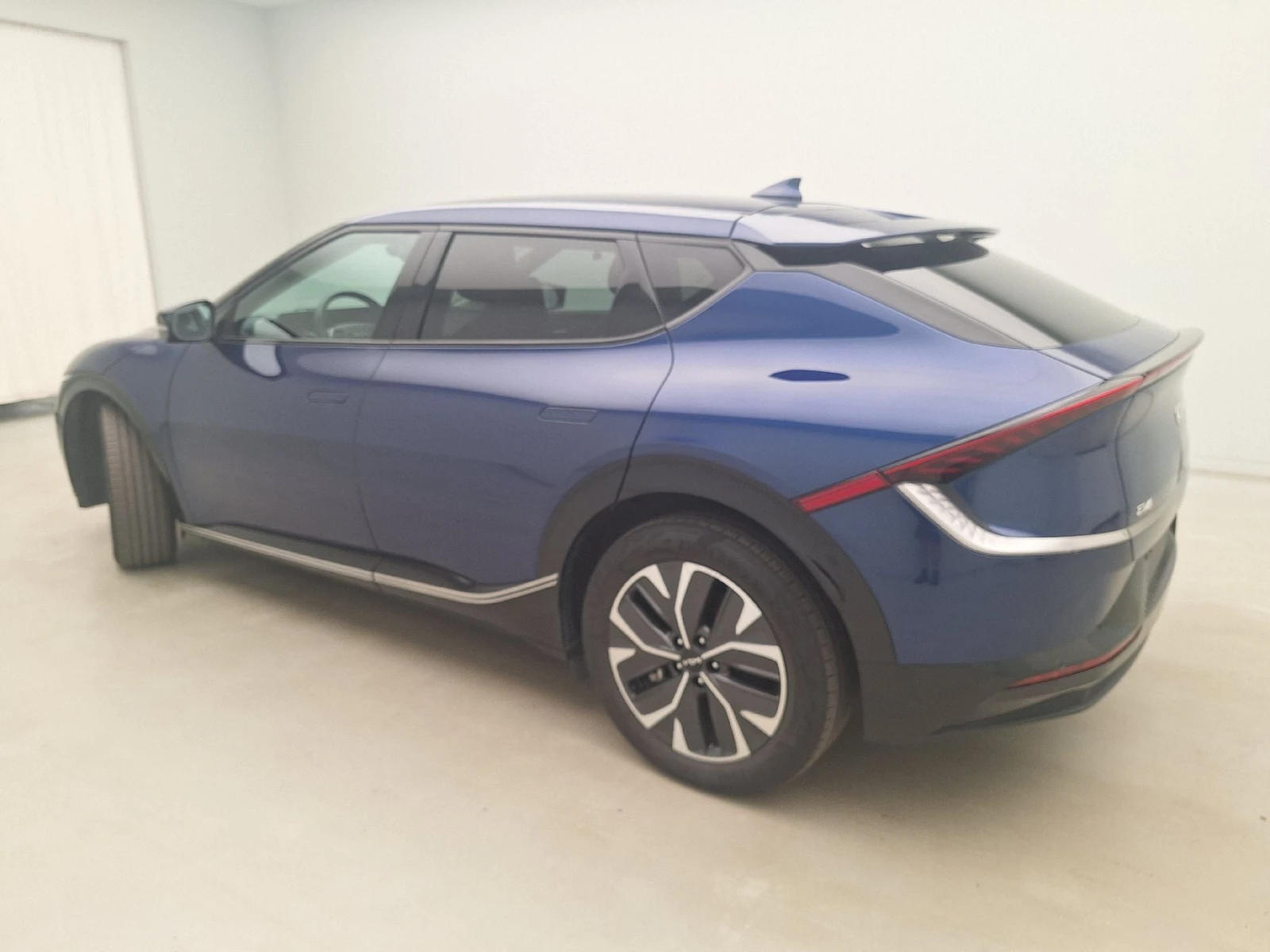 Kia EV6 Long Range LED Navi 100% SoH, снимка 3 - Автомобили и джипове - 56502137