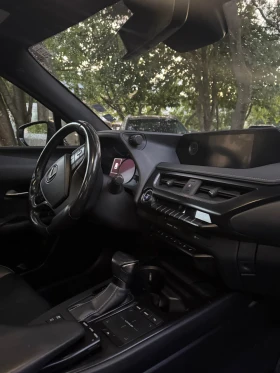 Lexus UX 250h, снимка 14