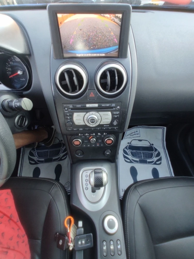 Nissan Qashqai 2.0i/NAVI/4X4/AUTOMATIC/140K.C., снимка 15 - Автомобили и джипове - 46771525