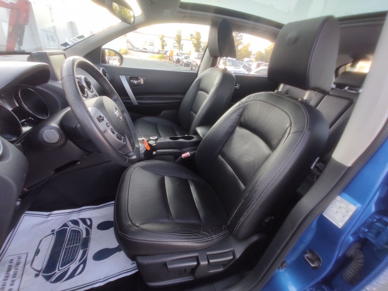 Nissan Qashqai 2.0i/NAVI/4X4/AUTOMATIC/140K.C., снимка 9 - Автомобили и джипове - 46771525