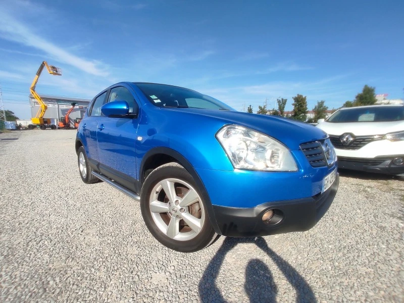 Nissan Qashqai 2.0i/NAVI/4X4/AUTOMATIC/140K.C., снимка 3 - Автомобили и джипове - 46771525