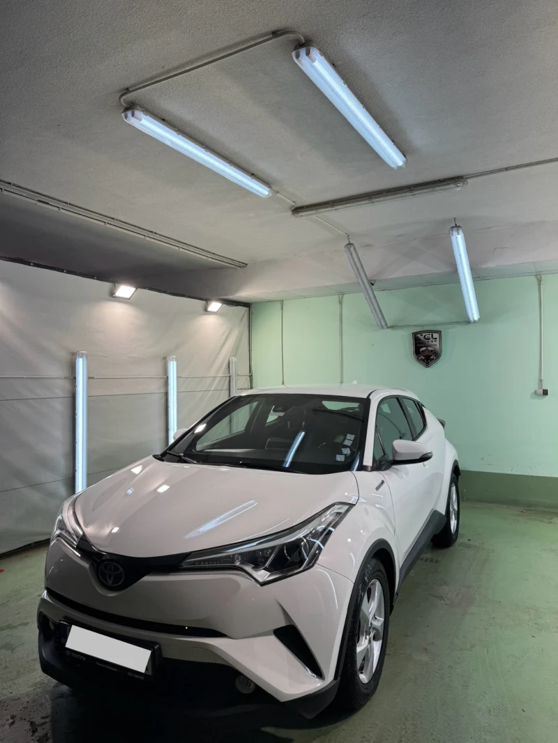 Toyota C-HR ЗАКУПЕНА ОТ ТОЙОТА БГ/ ГАРАНЦИЯ, снимка 2 - Автомобили и джипове - 48715550