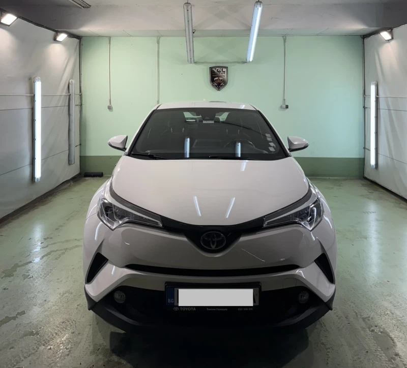 Toyota C-HR ЗАКУПЕНА ОТ ТОЙОТА БГ/ ГАРАНЦИЯ, снимка 1 - Автомобили и джипове - 48715550