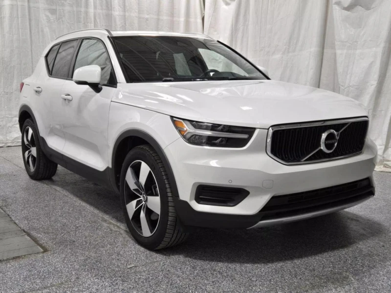 Volvo XC40 T5 Momentum/Adaptive Cruise/Keyless/Lane Departure, снимка 2 - Автомобили и джипове - 48825216