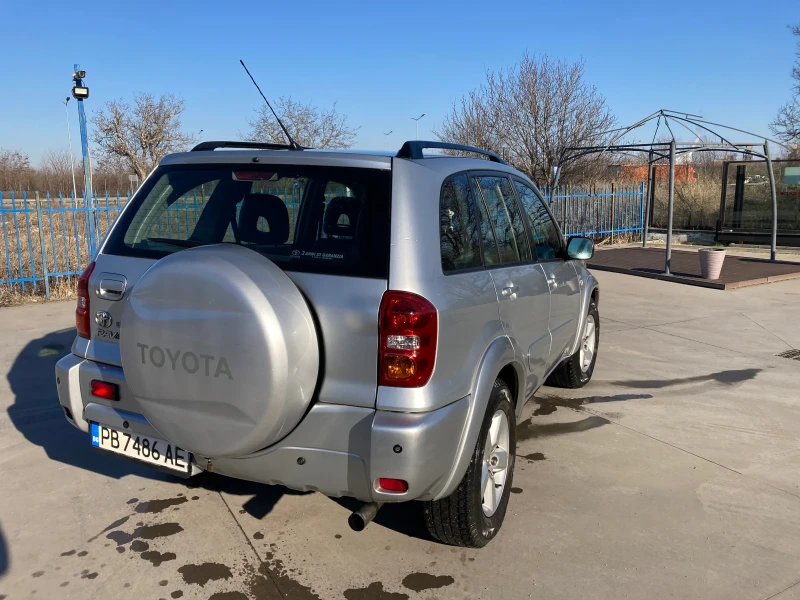 Toyota Rav4, снимка 3 - Автомобили и джипове - 49064691