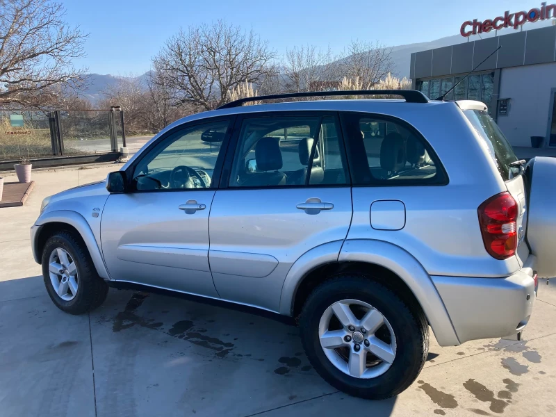 Toyota Rav4, снимка 5 - Автомобили и джипове - 49064691