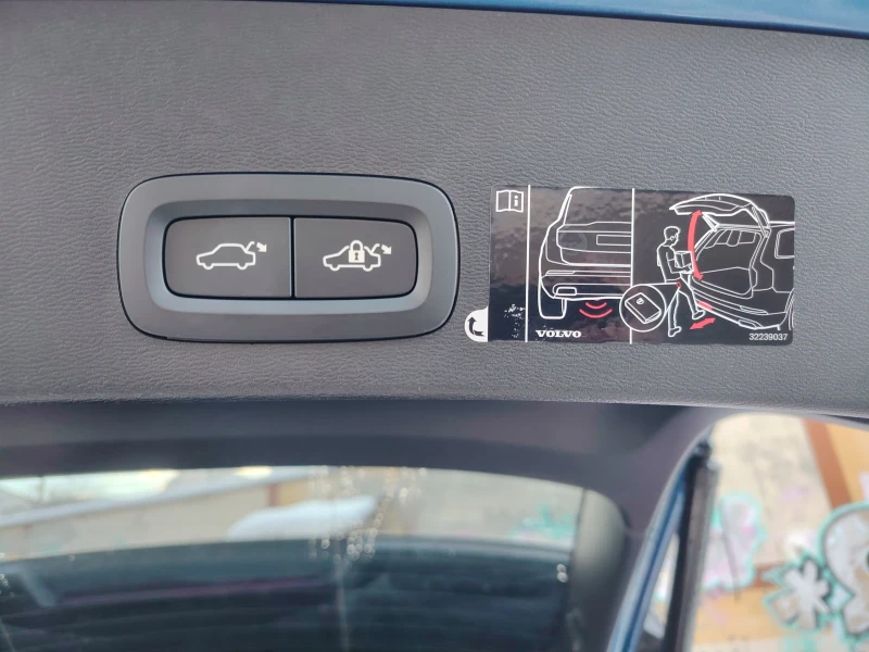 Volvo XC40, снимка 11 - Автомобили и джипове - 53023506