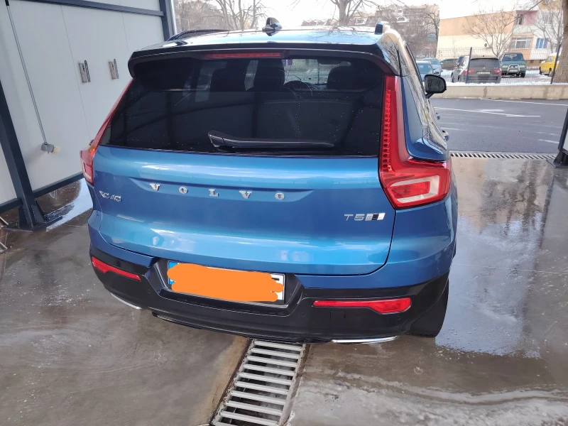 Volvo XC40, снимка 4 - Автомобили и джипове - 53023506