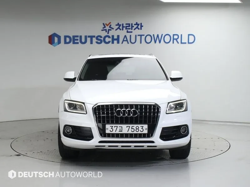 Audi Q5 3.0 TDI Quattro - САМО 30% АВАНС, снимка 3 - Автомобили и джипове - 56007926