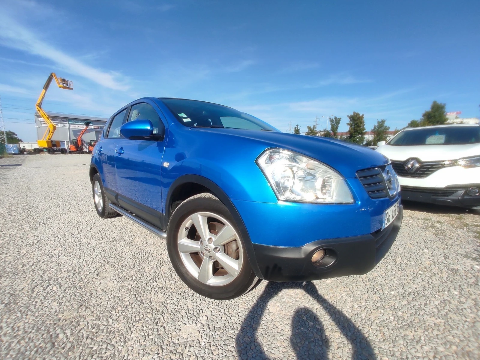 Nissan Qashqai 2.0i/NAVI/4X4/AUTOMATIC/140K.C. - изображение 3