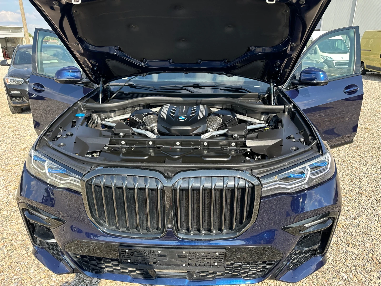 BMW X7 M50i | Mobile.bg   15