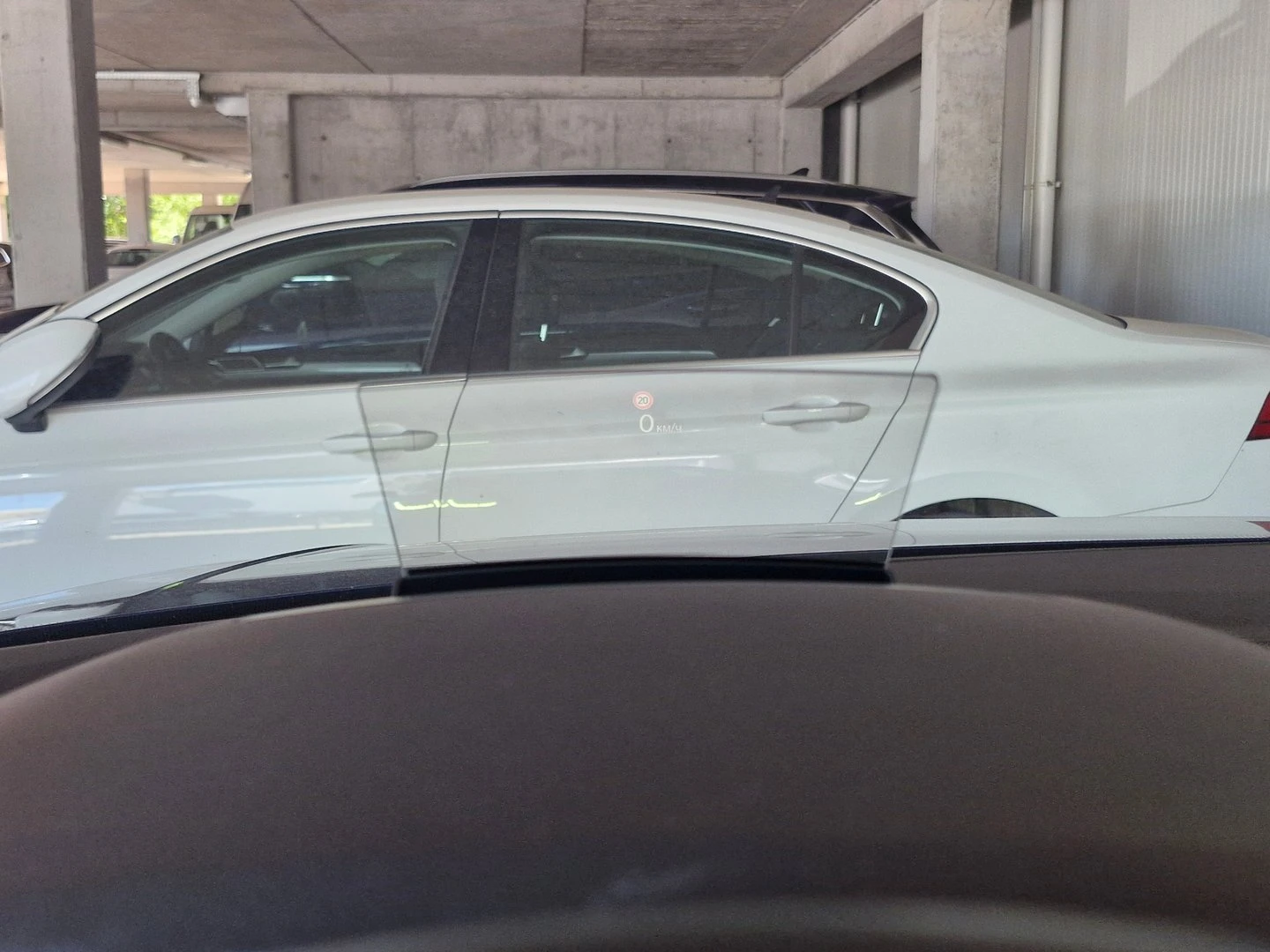 VW Tiguan R-Line 2.0 TSI OPF 4MOTION DSG | Mobile.bg � ����������� 10