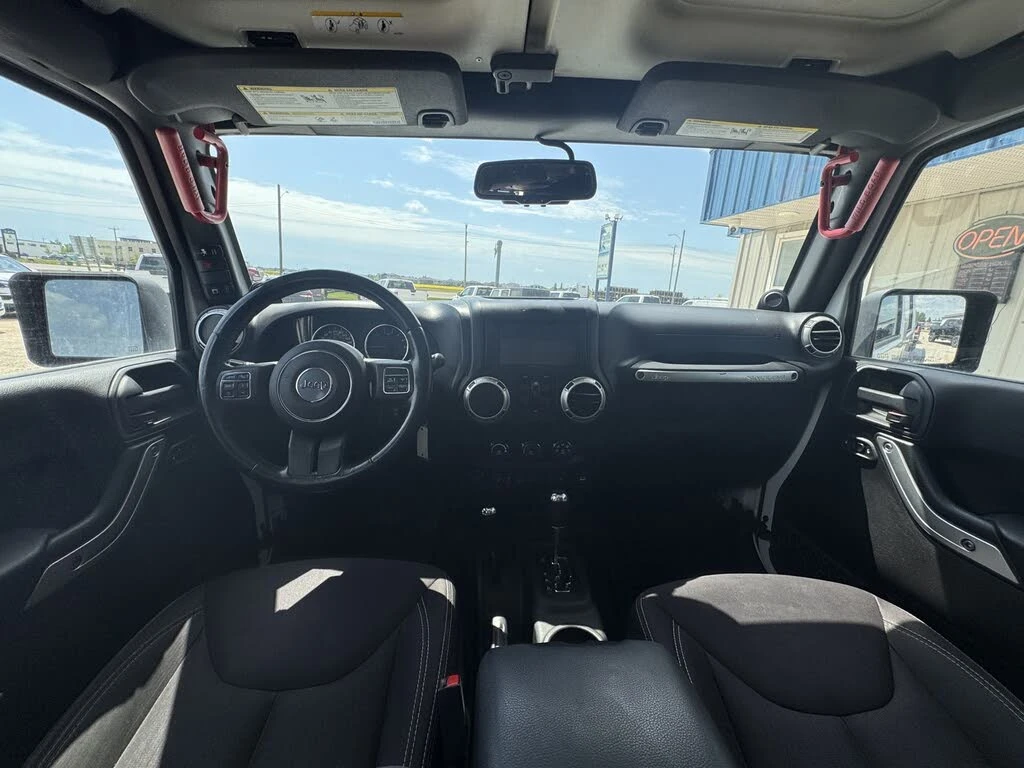 Jeep Wrangler 44* *  | Mobile.bg   8