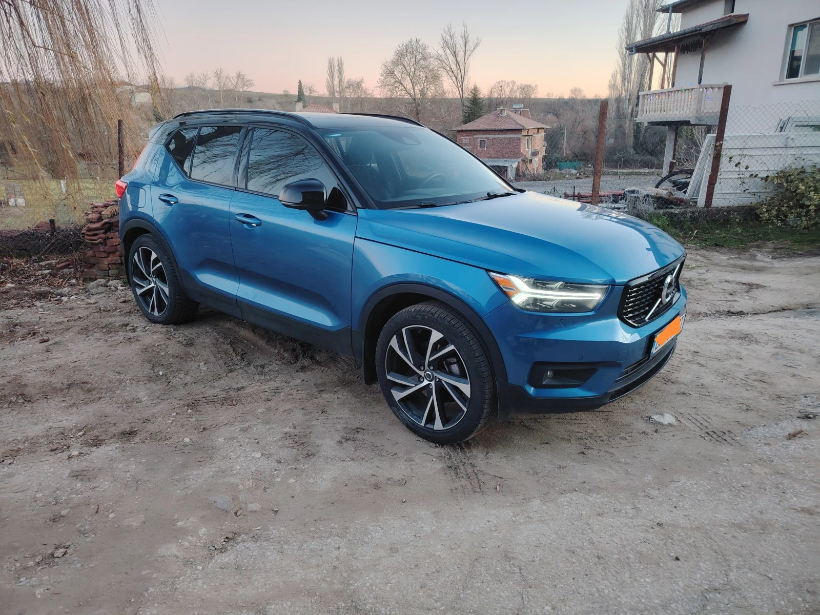 Volvo XC40  - изображение 2