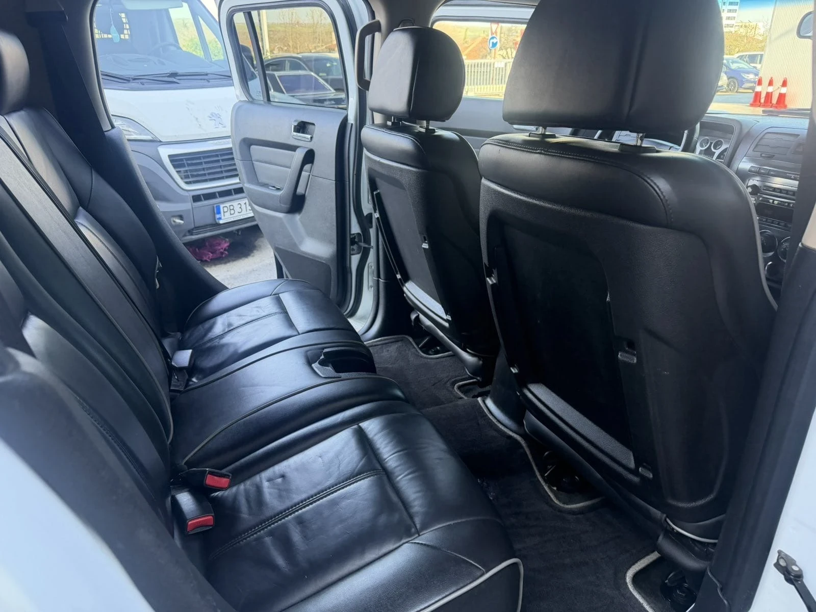 Hummer H3, снимка 8 - Автомобили и джипове - 54171517