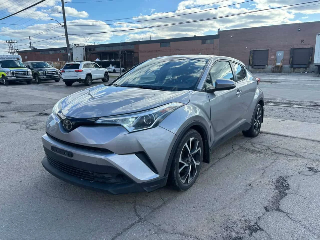 Toyota C-HR * XLE * ПОДГРЕВ * ОТ ПРЕДСТАВИТЕЛСТВО