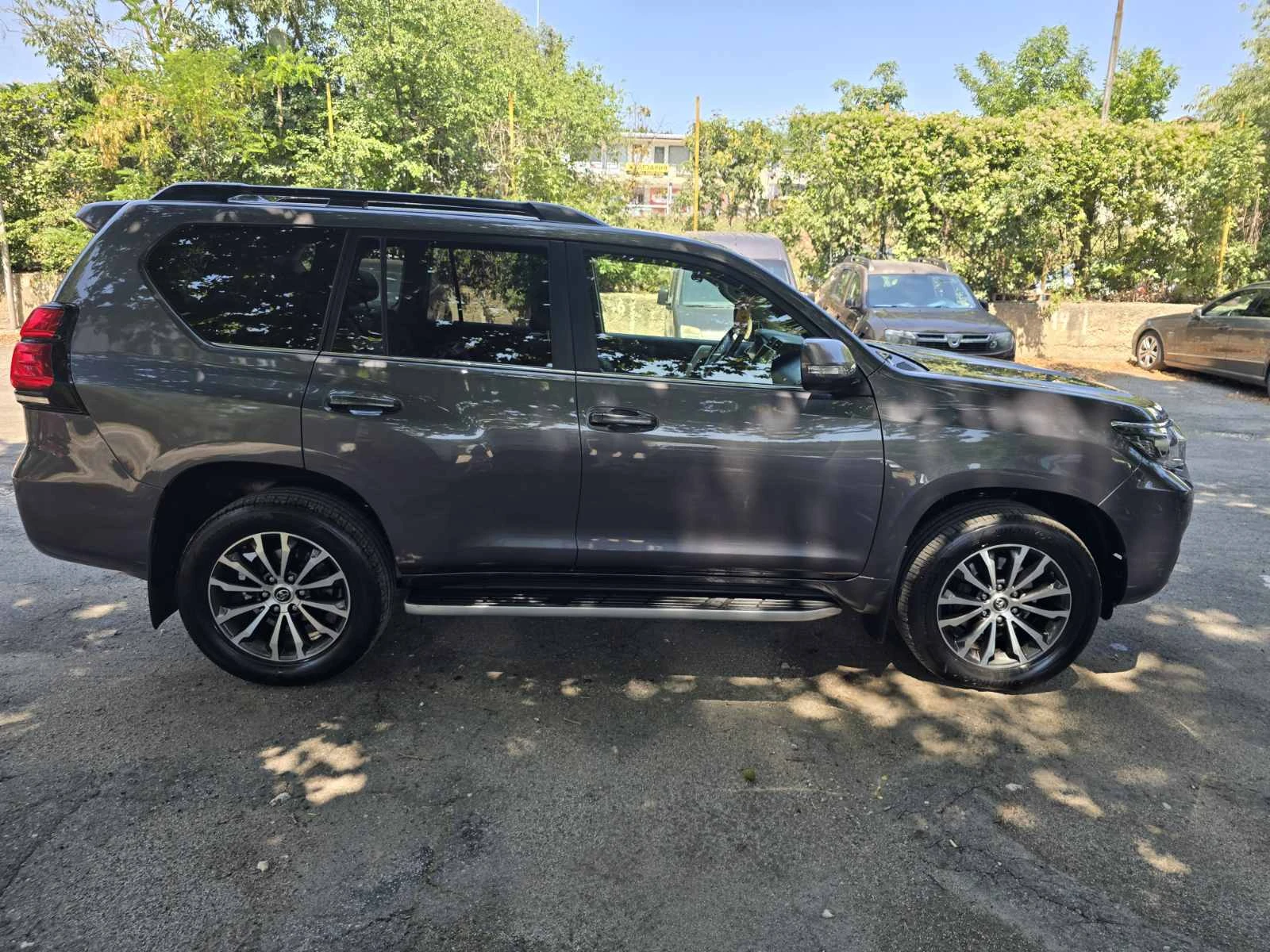 Toyota Land cruiser, снимка 2 - Автомобили и джипове - 55619014