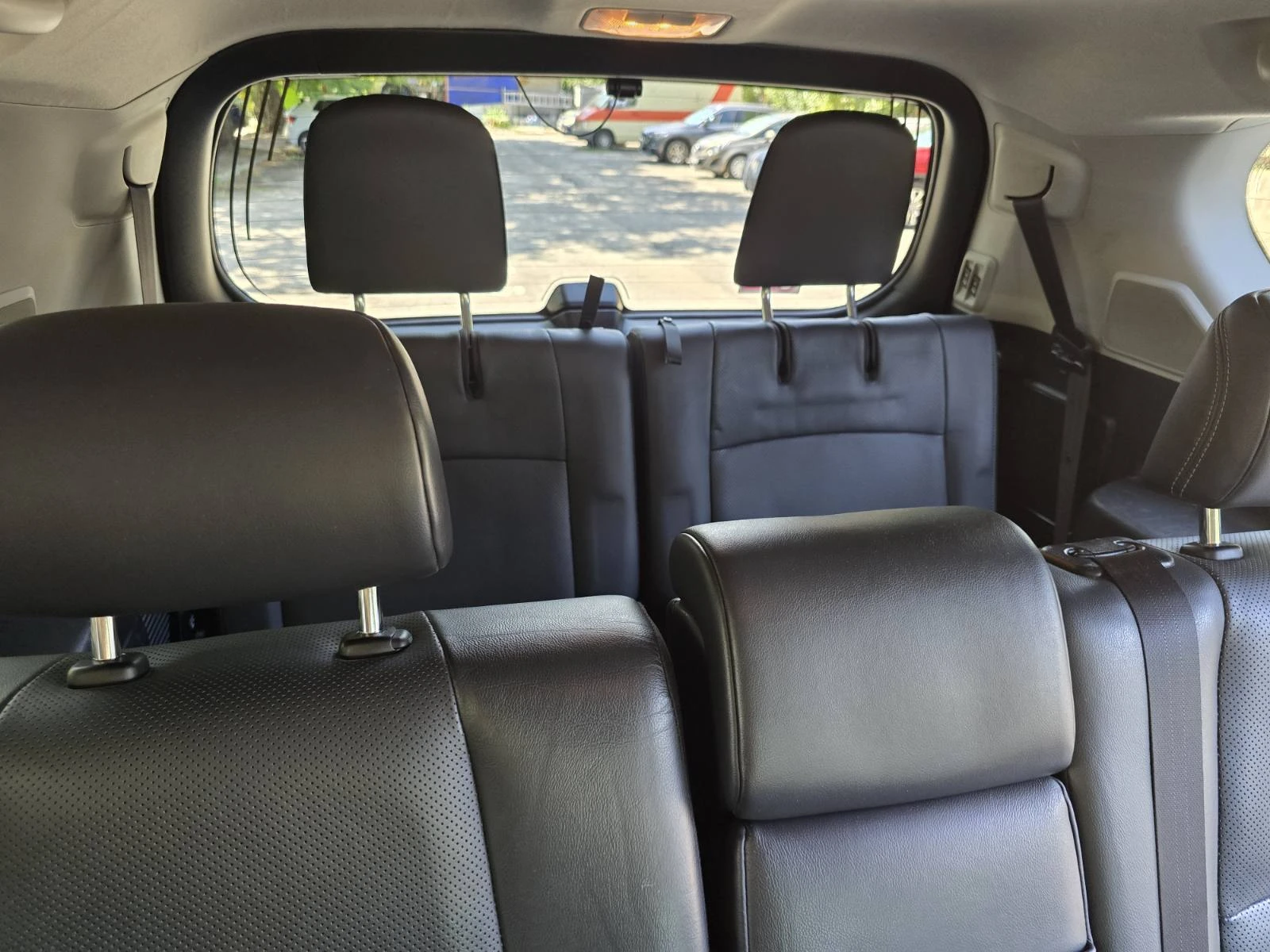 Toyota Land cruiser, снимка 8 - Автомобили и джипове - 55619014
