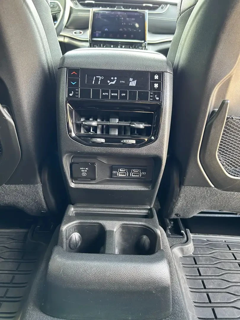 Jeep Grand cherokee LIMITED ЦЕНА ДО БЪЛГАРИЯ АВТОКРЕДИТ, снимка 6 - Автомобили и джипове - 55626796