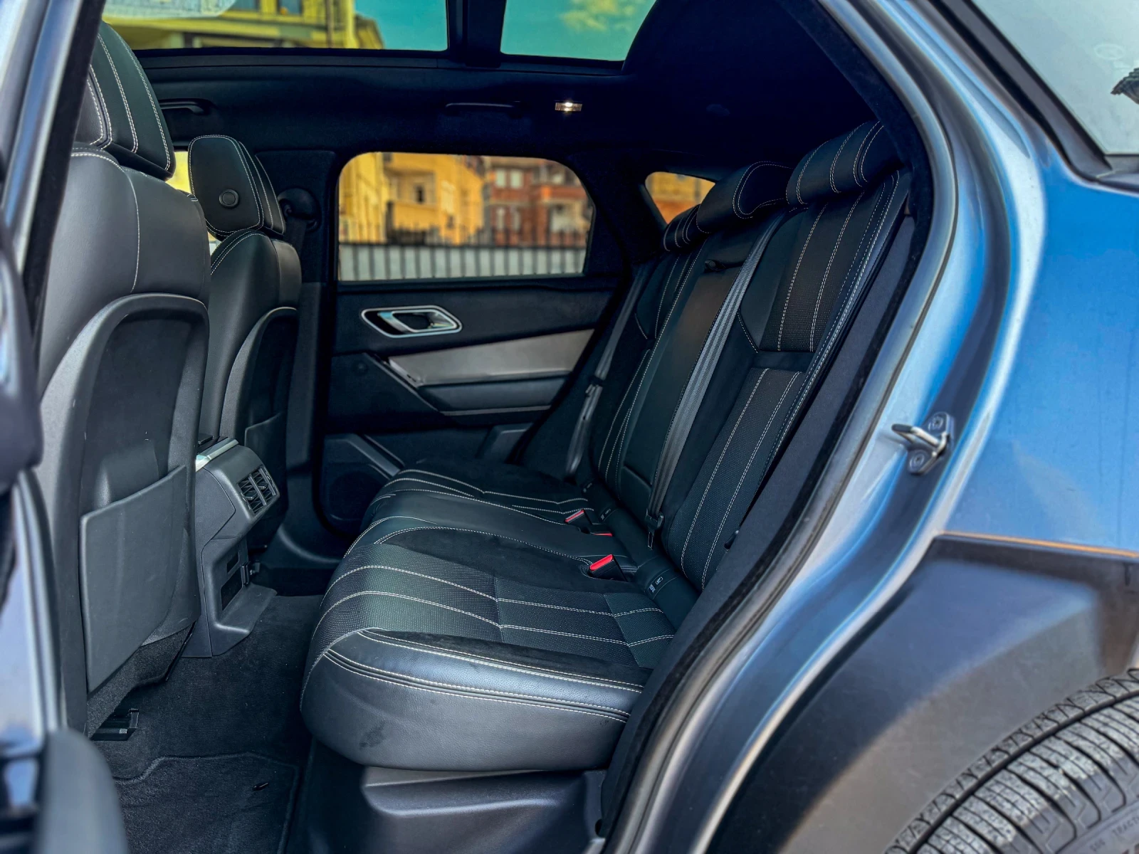 Land Rover Range Rover Velar 3.0D-MHEV* 8ZF* ACC* PANO* 360CAMERA* BLIND SPOTS, снимка 13 - Автомобили и джипове - 55878761