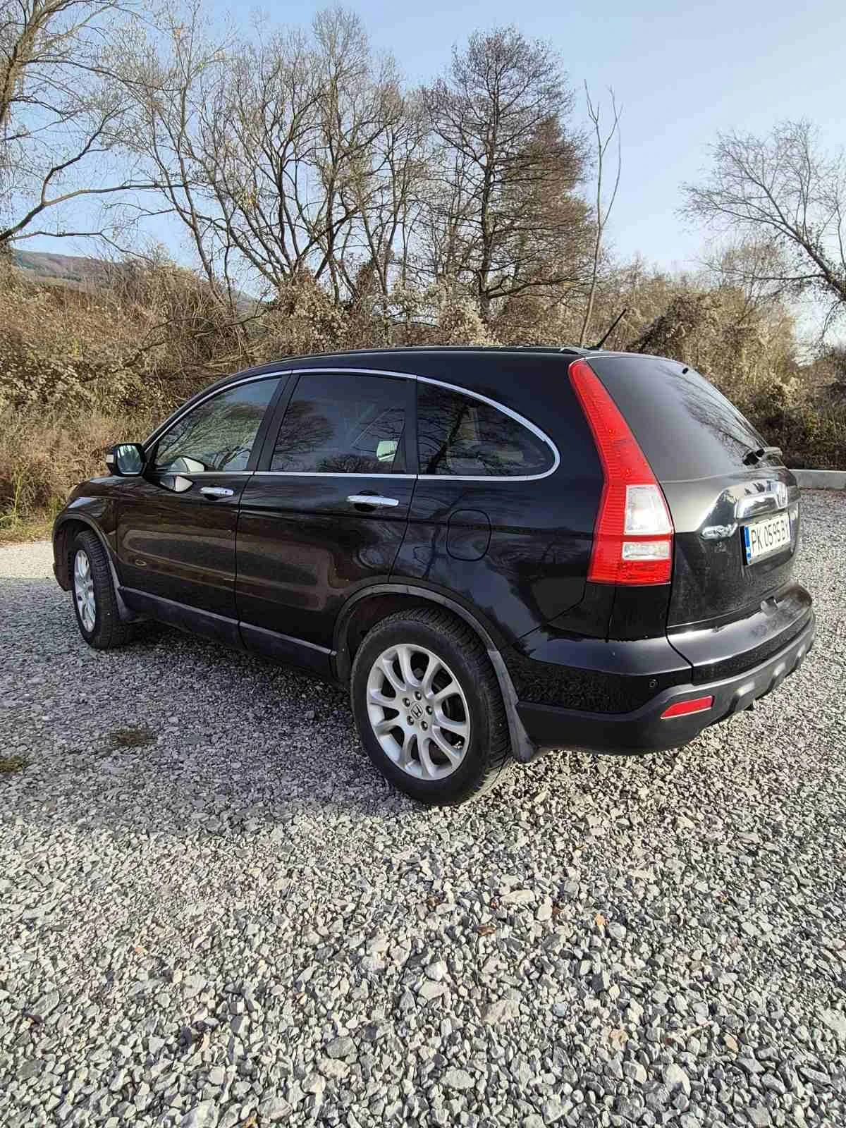 Honda Cr-v Executive, снимка 4 - Автомобили и джипове - 55988597