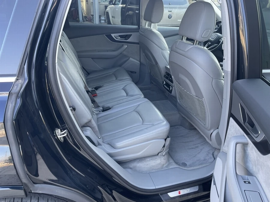 Audi SQ7 4.0 TDI ШВЕЙЦАРИЯ, снимка 11 - Автомобили и джипове - 56575509