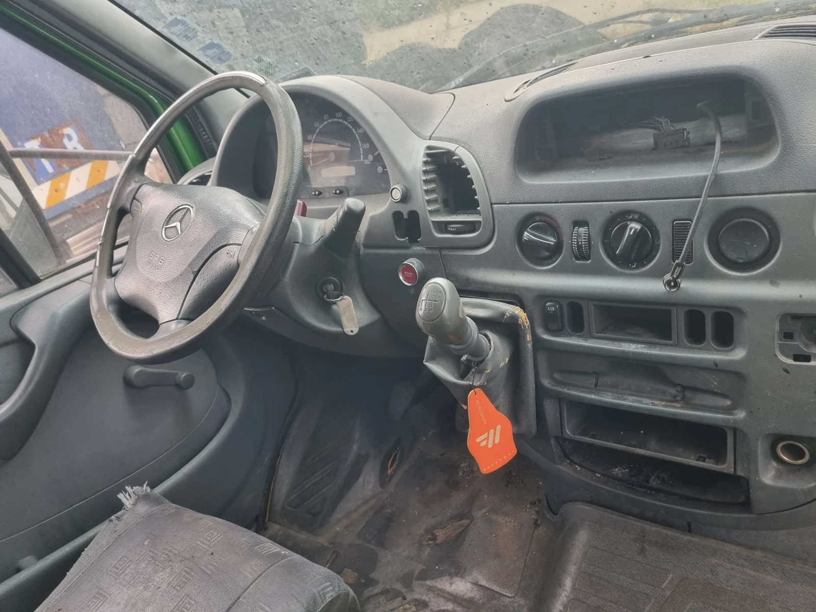Mercedes-Benz Sprinter 413 413 130 к.с 611-мотор автом. - изображение 8