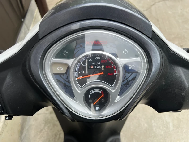 Kymco People One 125i/2016г, снимка 11 - Мотоциклети и мототехника - 50307177