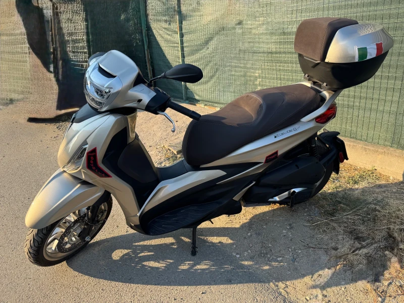 Piaggio Beverly 300 HPE, снимка 3 - Мотоциклети и мототехника - 52853825