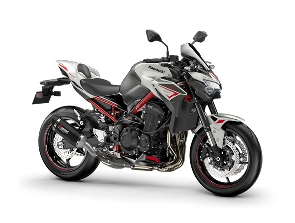 Kawasaki Z 900 Akrapovic Sport Performance